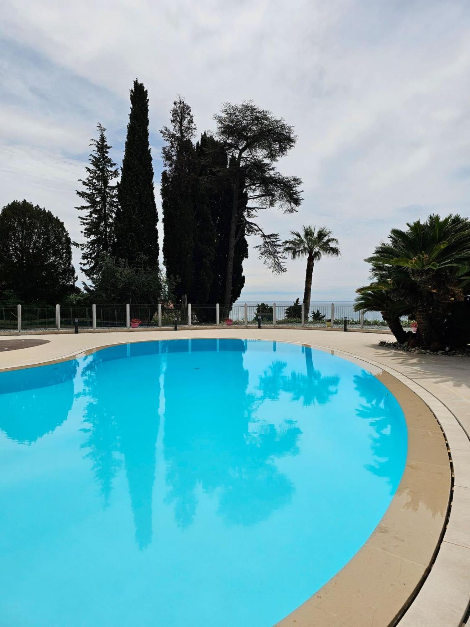 « La Grande Residence » Vue Mer, Piscine Menton Exterior foto
